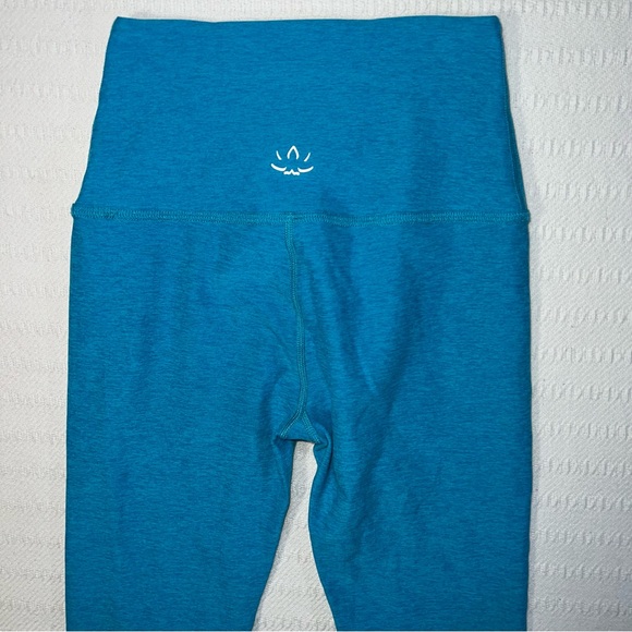 Beyond Yoga Space Dye High Rise Legging Size XS Blue Soft Athleisure Gym Workout - Picture 4 of 7
